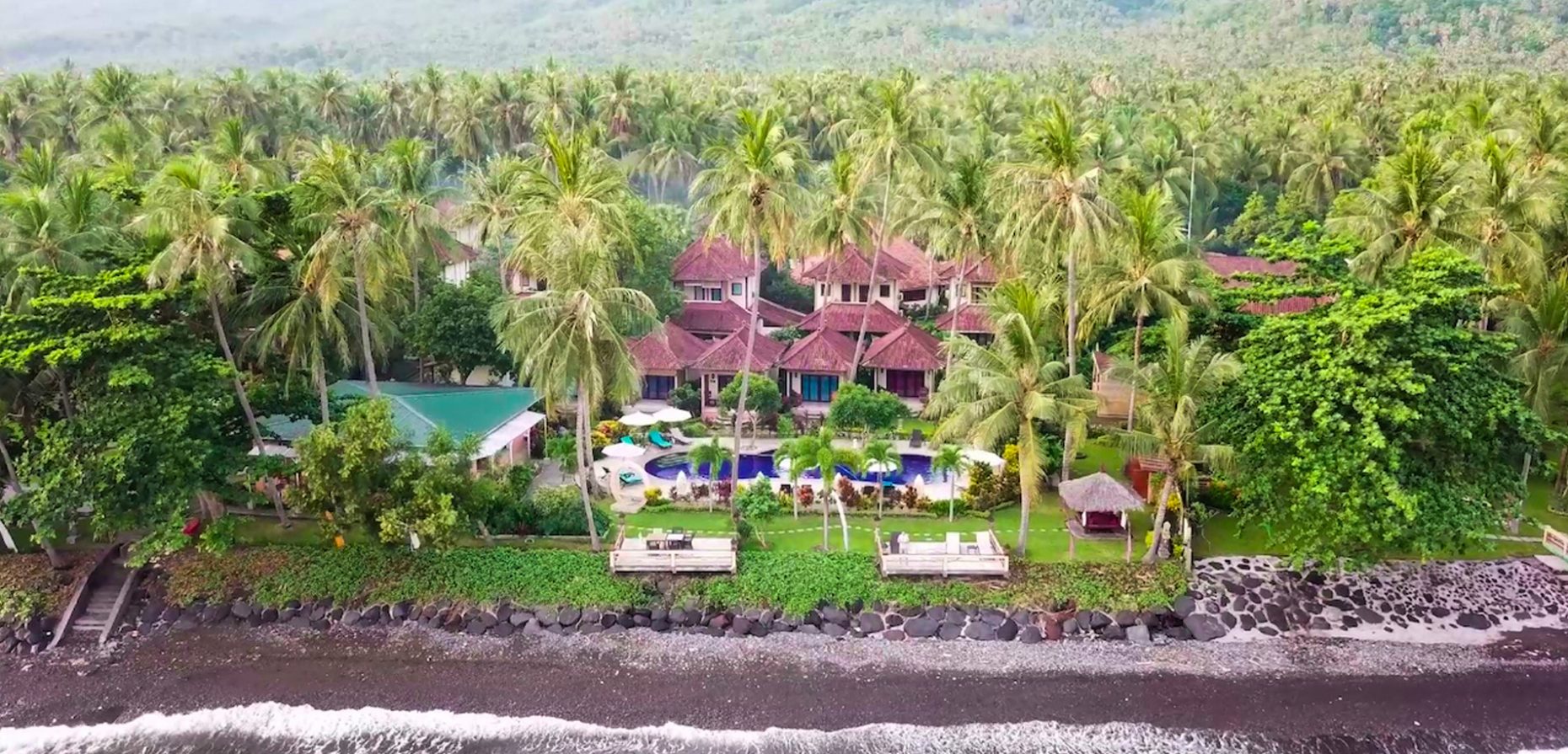„Zuhause im Paradies“ lautet das Motto des an der Nordküste Balis gelegenen Holiway Garden Resort & Spa. Es bietet Gästen ein Höchstmaß an Wohlbefinden, Harmonie und Komfort.