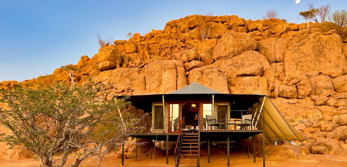 Ondili, gegründet durch den deutschen Apotheker Hermann Rohlfs, ist in Namibia Anbieter ökologisch nachhaltig betriebener Lodges und Guesthouses und investiert sämtliche Gewinne in den Naturschutz. Foto © Ondili