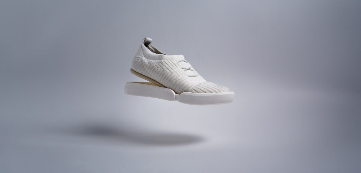 Das Start-up Modifox hat einen Schuh entwickelt, der durch einen patentierten Verschlussmechanismus ohne Bücken oder Binden vom Hausschuh zum Sneaker wird. Foto: © Modifox